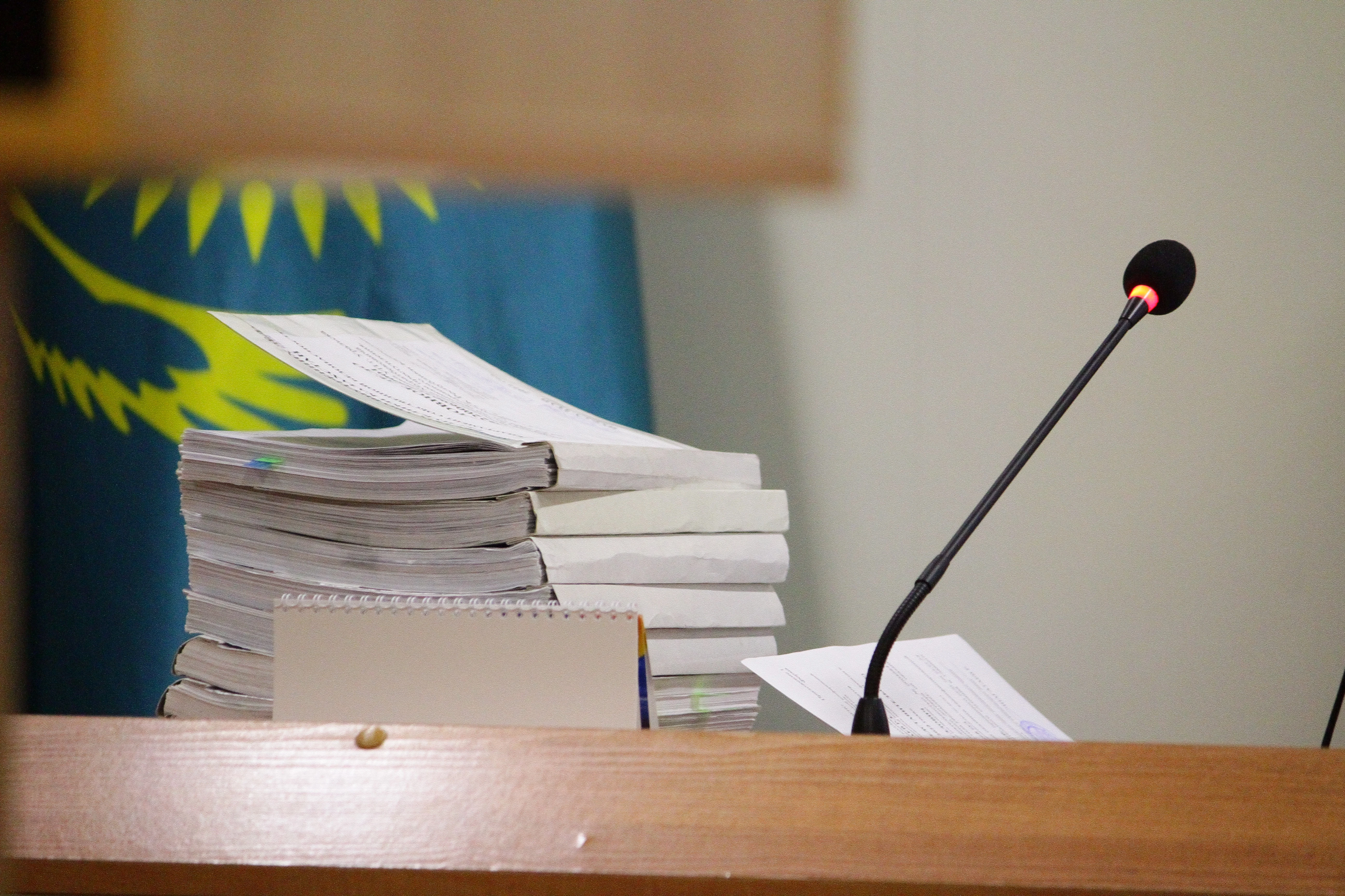 В Атырау стали отслеживать перемещение ранее судимых